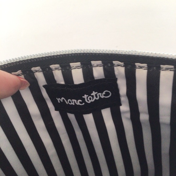 MARC TETRO PURPLE BICHON FRISE WRISTLET CLUTCH - Picture 8 of 13